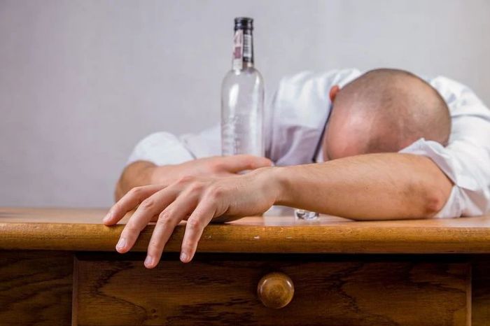 Are Alcohol Addicts Getting Enough Vitamin C?