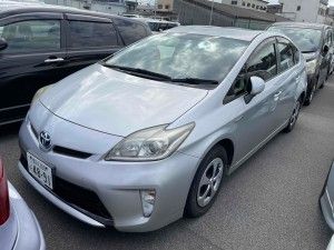 Why Older Japanese Sedans Are Outperforming New Budget Cars in Safety & Comfort