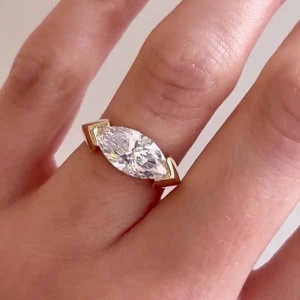 What is an east-west engagement ring?